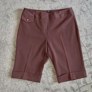 Cuffed dress shorts, size 4